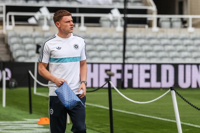 Harvey Barnes of Newcastle United arrives during the Premier League match Newcastle Untied vs Hull City at St. James's Park, Newcastle, United Kingdom on 19 September 2026

(Photo by Alfie Cosgrove/News Images)