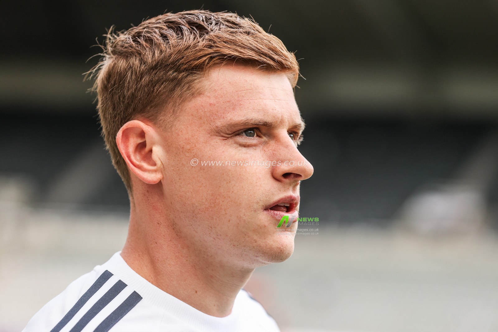 Harvey Barnes of Newcastle United arrives during the Premier League match Newcastle Untied vs Hull City at St. James's Park, Newcastle, United Kingdom on 19 September 2026

(Photo by Alfie Cosgrove/News Images)