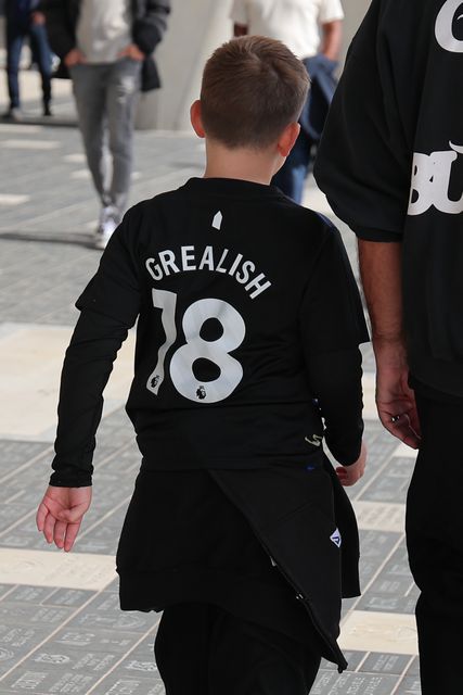 Everton fan with Jack Grealish of Everton shirt prior to the Premier League match Everton vs Ipswich Town at Hill Dickinson Stadium, Liverpool, United Kingdom on 19 September 2026

(Photo by Jorge Horsted/News Images)