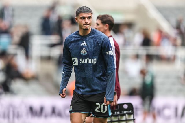 Matias Fernandez-Pardo of Newcastle United in the pregame warmup session during the Premier League match Newcastle Untied vs Hull City at St. James's Park, Newcastle, United Kingdom on 19 September 2026

(Photo by Alfie Cosgrove/News Images)
