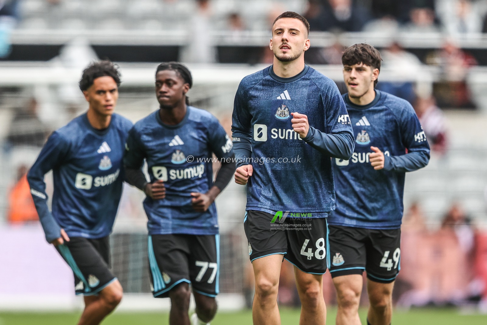 Miodrag Pivas of Newcastle United in the pregame warmup session during the Premier League match Newcastle Untied vs Hull City at St. James's Park, Newcastle, United Kingdom on 19 September 2026

(Photo by Alfie Cosgrove/News Images)