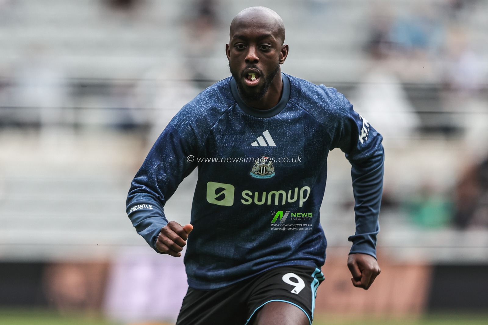 Yoane Wissa of Newcastle United in the pregame warmup session during the Premier League match Newcastle Untied vs Hull City at St. James's Park, Newcastle, United Kingdom on 19 September 2026

(Photo by Alfie Cosgrove/News Images)