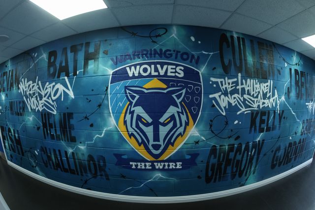 Warrington Wolves mural on the tunnel wall during the Betfred Super League Play-off Eliminator round match Warrington Wolves vs Hull KR at The Halliwell Jones Stadium, Warrington, United Kingdom on 19 September 2026

(Photo by Mark Cosgrove/News Images)