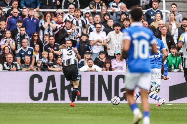 Lewis Hall of Newcastle United scores to make it 2-0 during the Premier League match Newcastle Untied vs Hull City at St. James's Park, Newcastle, United Kingdom on 19 September 2026

(Photo by Alfie Cosgrove/News Images)