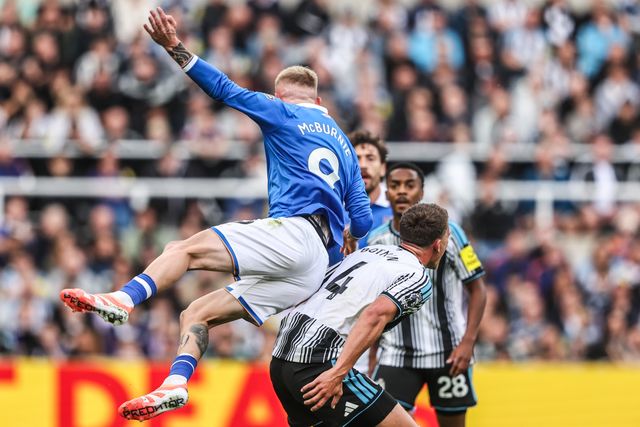 Sven Botman of Newcastle United is fouled by Oliver McBurnie of Hull City during the Premier League match Newcastle Untied vs Hull City at St. James's Park, Newcastle, United Kingdom on 19 September 2026

(Photo by Alfie Cosgrove/News Images)