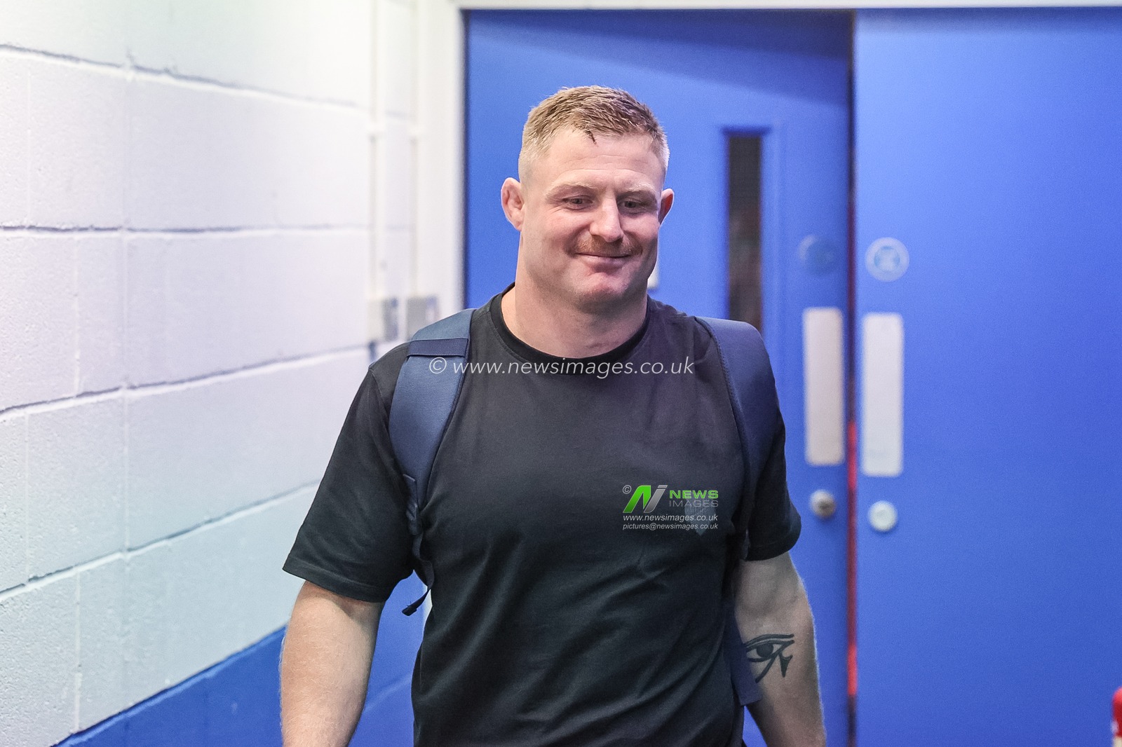 Luke Yates of Warrington Wolves arrives during the Betfred Super League Play-off Eliminator round match Warrington Wolves vs Hull KR at The Halliwell Jones Stadium, Warrington, United Kingdom on 19 September 2026

(Photo by Mark Cosgrove/News Images)