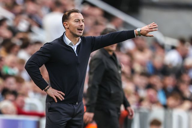 Matthias Jaissle manager of Newcastle United gives his team instructions during the Premier League match Newcastle Untied vs Hull City at St. James's Park, Newcastle, United Kingdom on 19 September 2026

(Photo by Alfie Cosgrove/News Images)