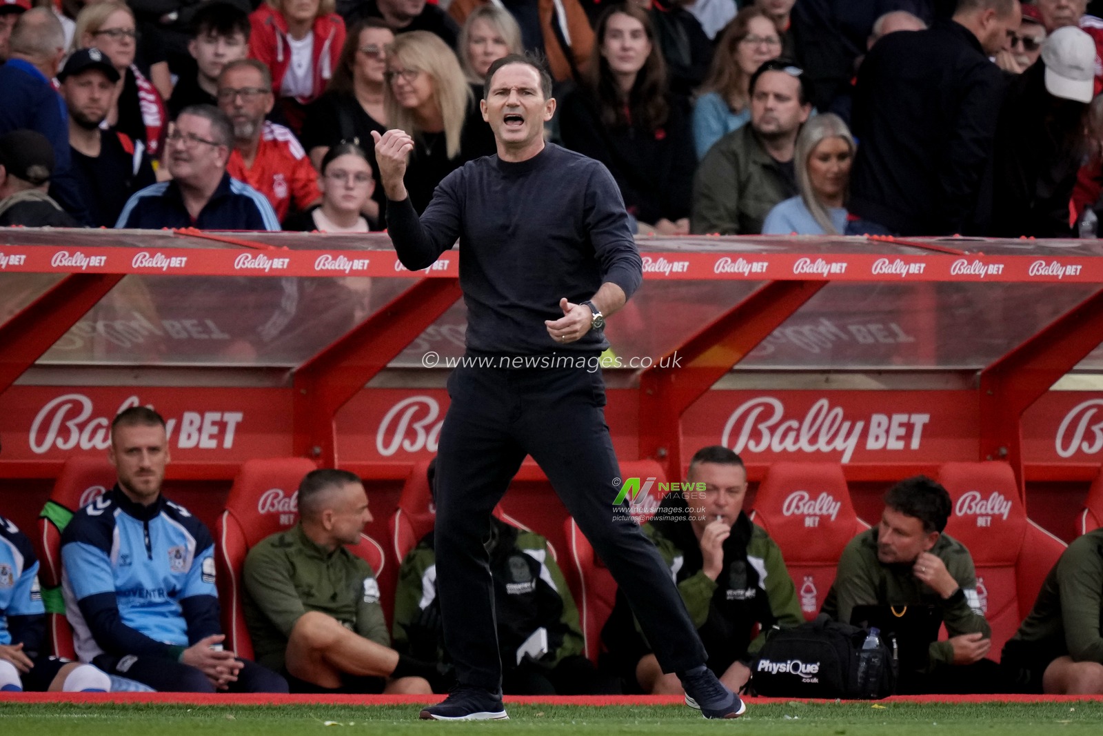 Frank Lampard manager of Coventry City gives his team instructions  during the Premier League match Nottingham Forest vs Coventry City at City Ground, Nottingham, United Kingdom on 19 September 2026

(Photo by Maynard Manyowa/News Images)