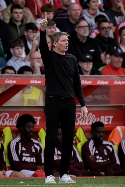 Oliver Glasner manager of Nottingham Forest gives his team instructions  during the Premier League match Nottingham Forest vs Coventry City at City Ground, Nottingham, United Kingdom on 19 September 2026

(Photo by Maynard Manyowa/News Images)