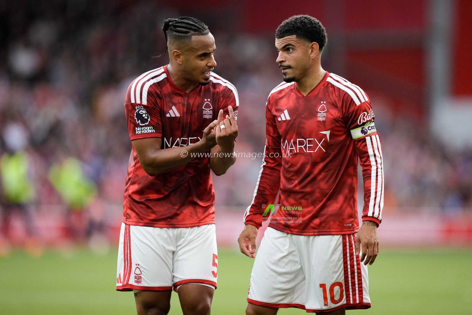 Murillo of Nottingham Forest gives instructions to Morgan Gibbs-White of Nottingham Forest  during the Premier League match Nottingham Forest vs Coventry City at City Ground, Nottingham, United Kingdom on 19 September 2026

(Photo by Maynard Manyowa/News Images)