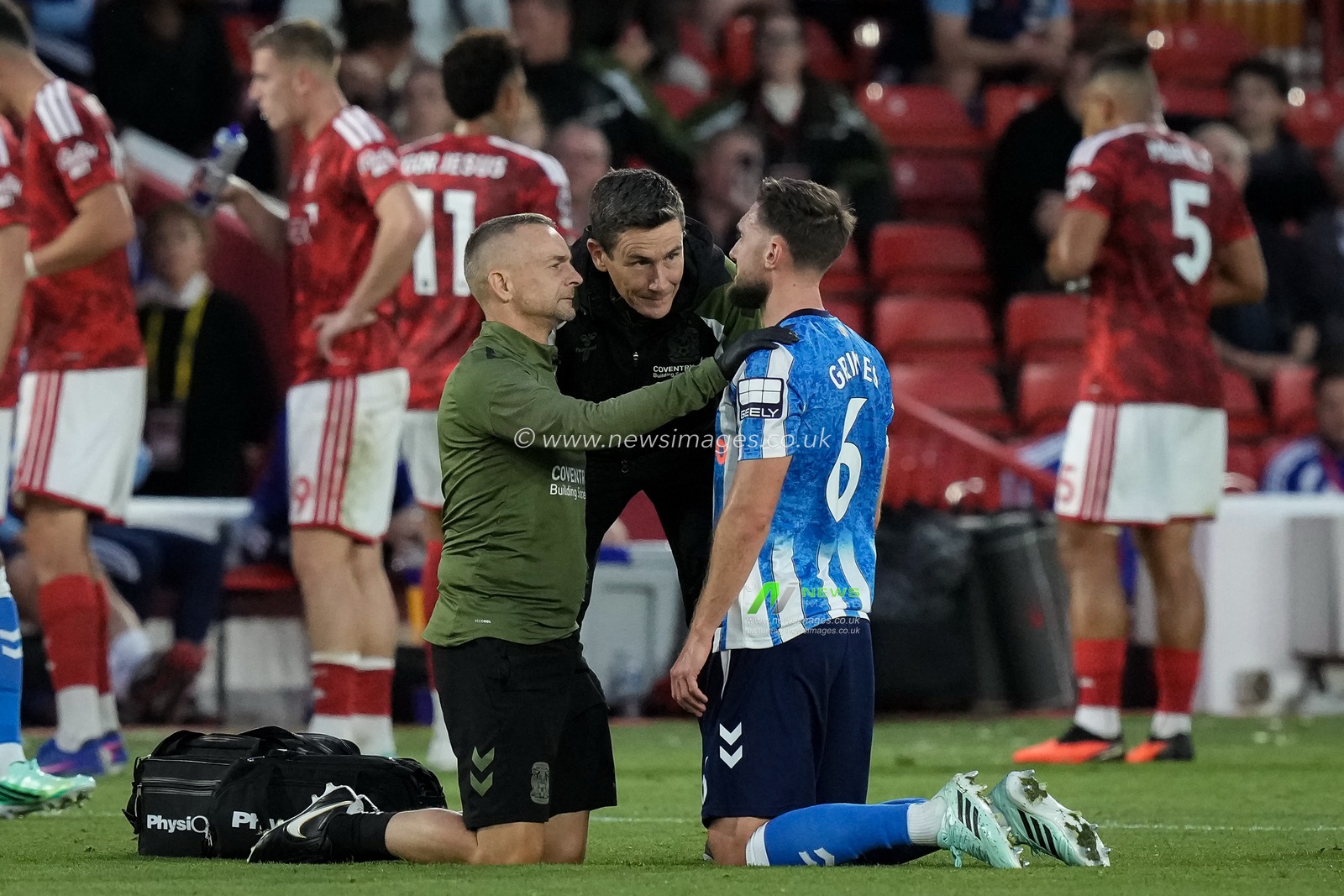 Matt Grimes of Coventry City receives treatment during the Premier League match Nottingham Forest vs Coventry City at City Ground, Nottingham, United Kingdom on 19 September 2026

(Photo by Maynard Manyowa/News Images)