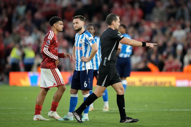 Referee Jarred Gillett disallows Igor Jesus of Nottingham Forest goal after referral from Video assistant referee Paul Howard during the Premier League match Nottingham Forest vs Coventry City at City Ground, Nottingham, United Kingdom on 19 September 2026

(Photo by Maynard Manyowa/News Images)