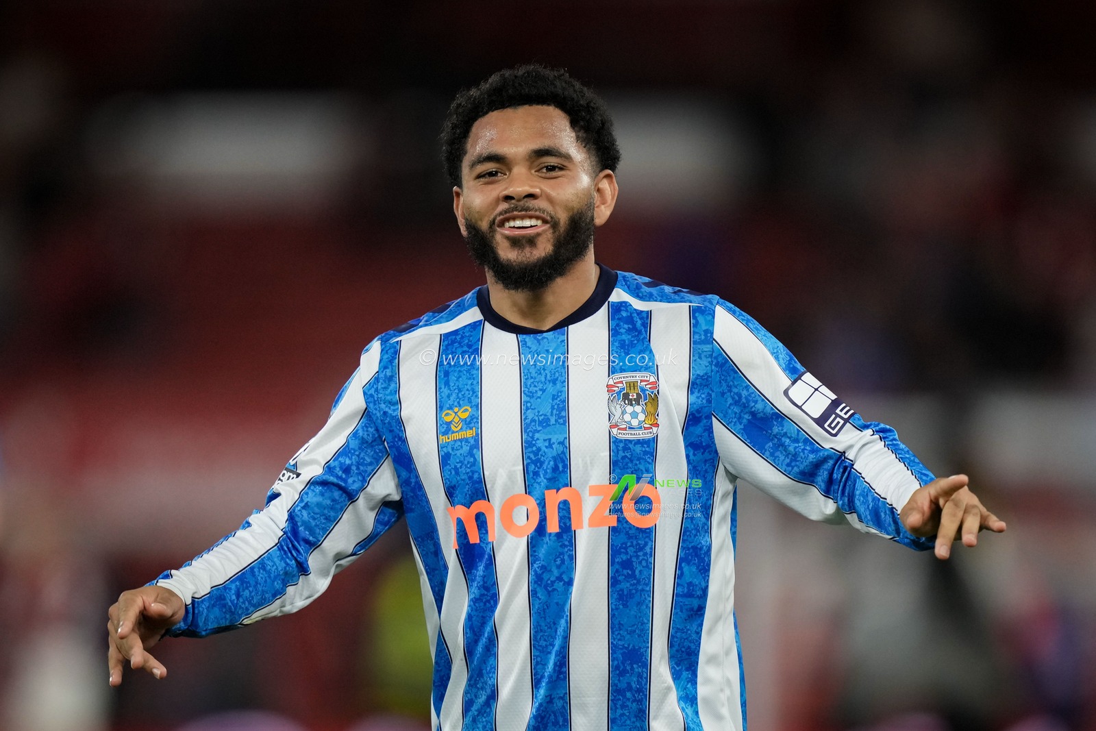 Jay Dasilva of Coventry City celebrates his team\s 01- victory and applauds the fans after the final whistle  during the Premier League match Nottingham Forest vs Coventry City at City Ground, Nottingham, United Kingdom on 19 September 2026

(Photo by Maynard Manyowa/News Images)