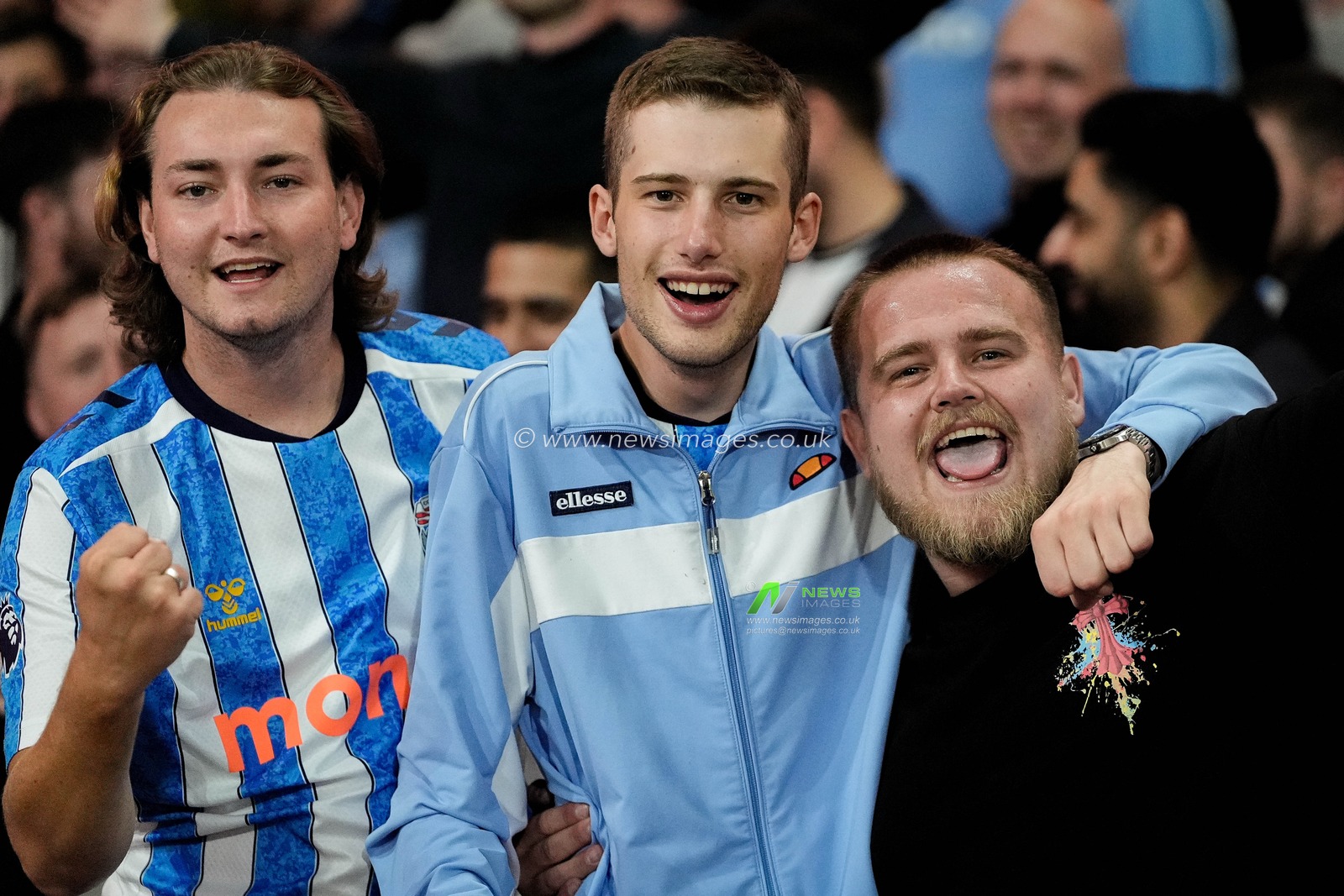Coventry fans celebrate their team winning 0-1 during the Premier League match Nottingham Forest vs Coventry City at City Ground, Nottingham, United Kingdom on 19 September 2026

(Photo by Maynard Manyowa/News Images)