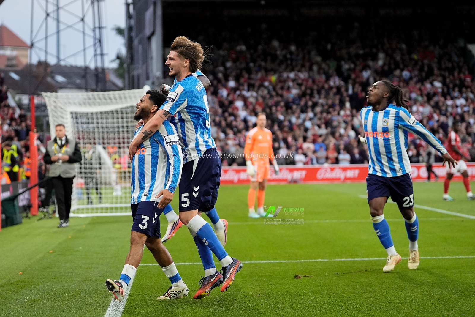 Jay Dasilva of Coventry City celebrates his goal to make it  0-1 during the Premier League match Nottingham Forest vs Coventry City at City Ground, Nottingham, United Kingdom on 19 September 2026

(Photo by Maynard Manyowa/News Images)