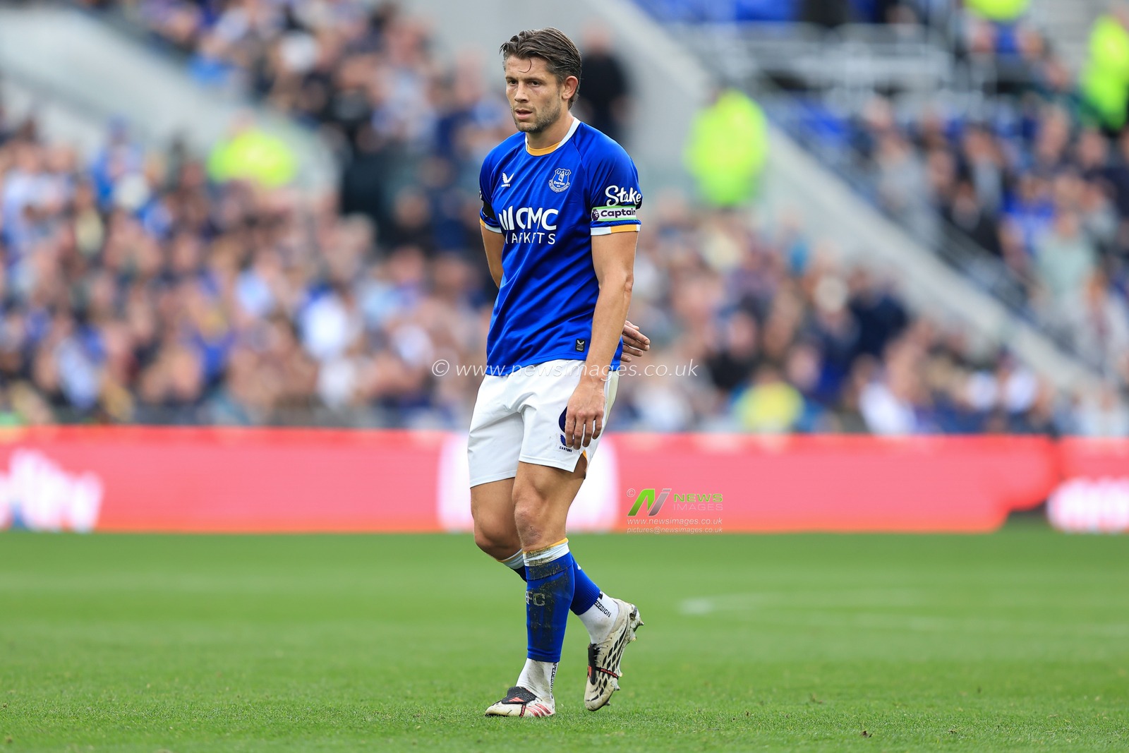James Tarkowski of Everton during the Premier League match Everton vs Ipswich Town at Hill Dickinson Stadium, Liverpool, United Kingdom on 19 September 2026

(Photo by Jorge Horsted/News Images)