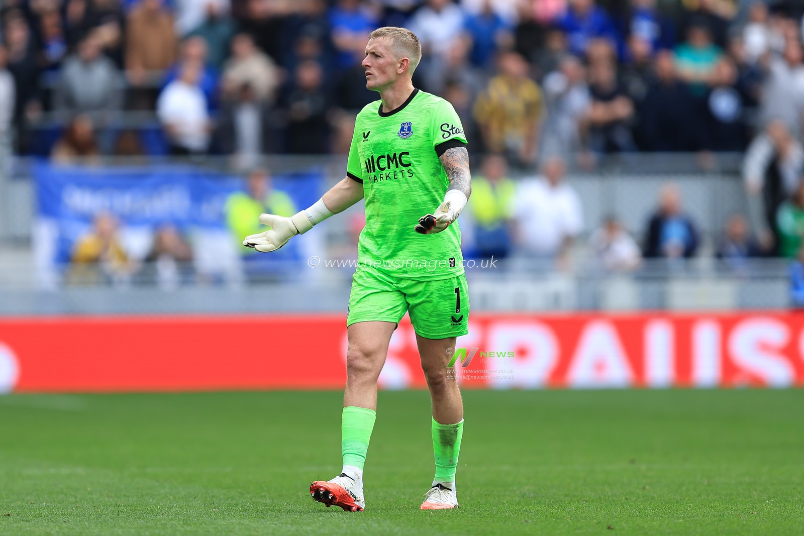 Everton goalkeeper Jordan Pickford during the Premier League match Everton vs Ipswich Town at Hill Dickinson Stadium, Liverpool, United Kingdom on 19 September 2026

(Photo by Jorge Horsted/News Images)