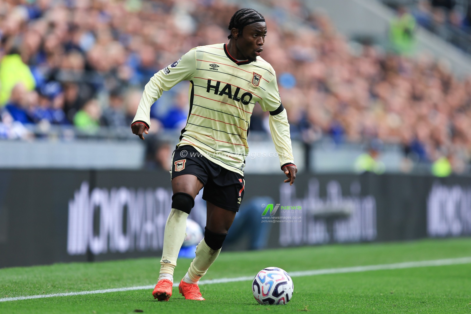 Abdul Fatawu of Ipswich Town during the Premier League match Everton vs Ipswich Town at Hill Dickinson Stadium, Liverpool, United Kingdom on 19 September 2026

(Photo by Jorge Horsted/News Images)