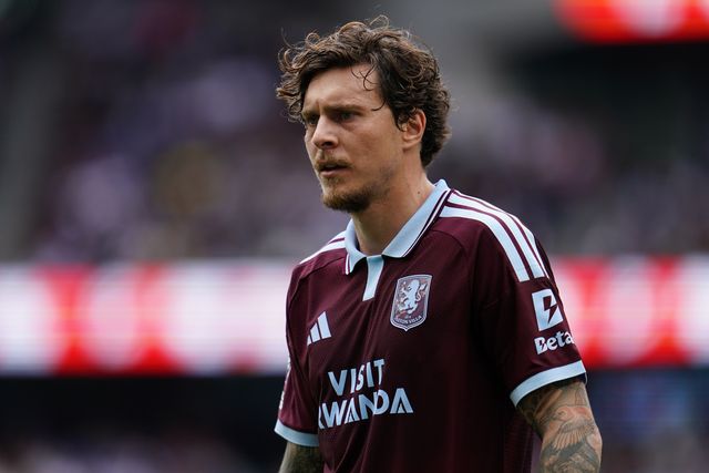 Victor Lindelof of Aston Villa during the Premier League match Tottenham Hotspur vs Aston Villa at Tottenham Hotspur Stadium, London, United Kingdom on 19 September 2026

(Photo by Harvey Murphy/News Images)