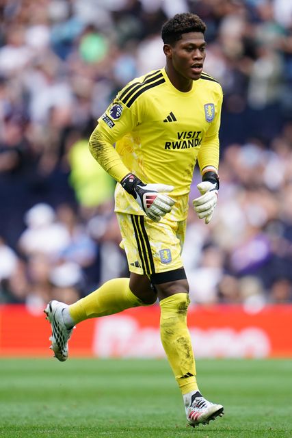 Aston Villa goalkeeper Zion Suzuki during the Premier League match Tottenham Hotspur vs Aston Villa at Tottenham Hotspur Stadium, London, United Kingdom on 19 September 2026

(Photo by Harvey Murphy/News Images)