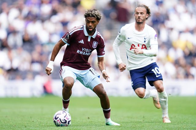 Ibrahim Mbaye of Aston Villa with the ball during the Premier League match Tottenham Hotspur vs Aston Villa at Tottenham Hotspur Stadium, London, United Kingdom on 19 September 2026

(Photo by Harvey Murphy/News Images)