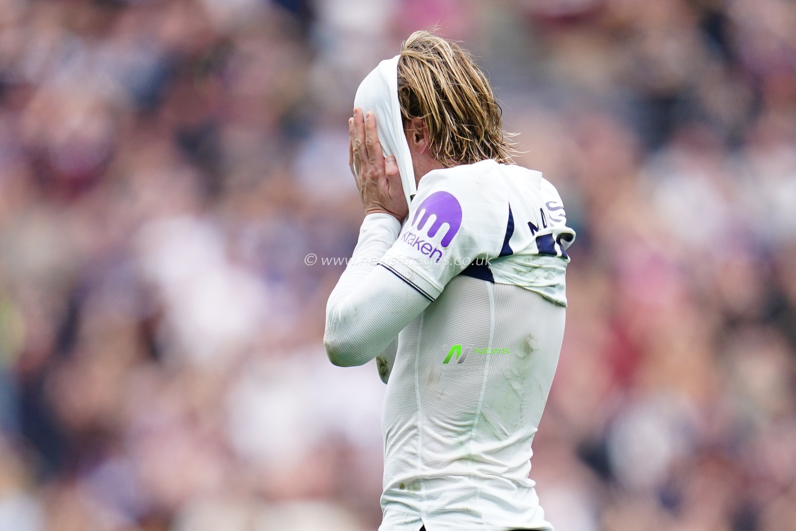 James Maddison of Tottenham Hotspur at full time during the Premier League match Tottenham Hotspur vs Aston Villa at Tottenham Hotspur Stadium, London, United Kingdom on 19 September 2026

(Photo by Harvey Murphy/News Images)