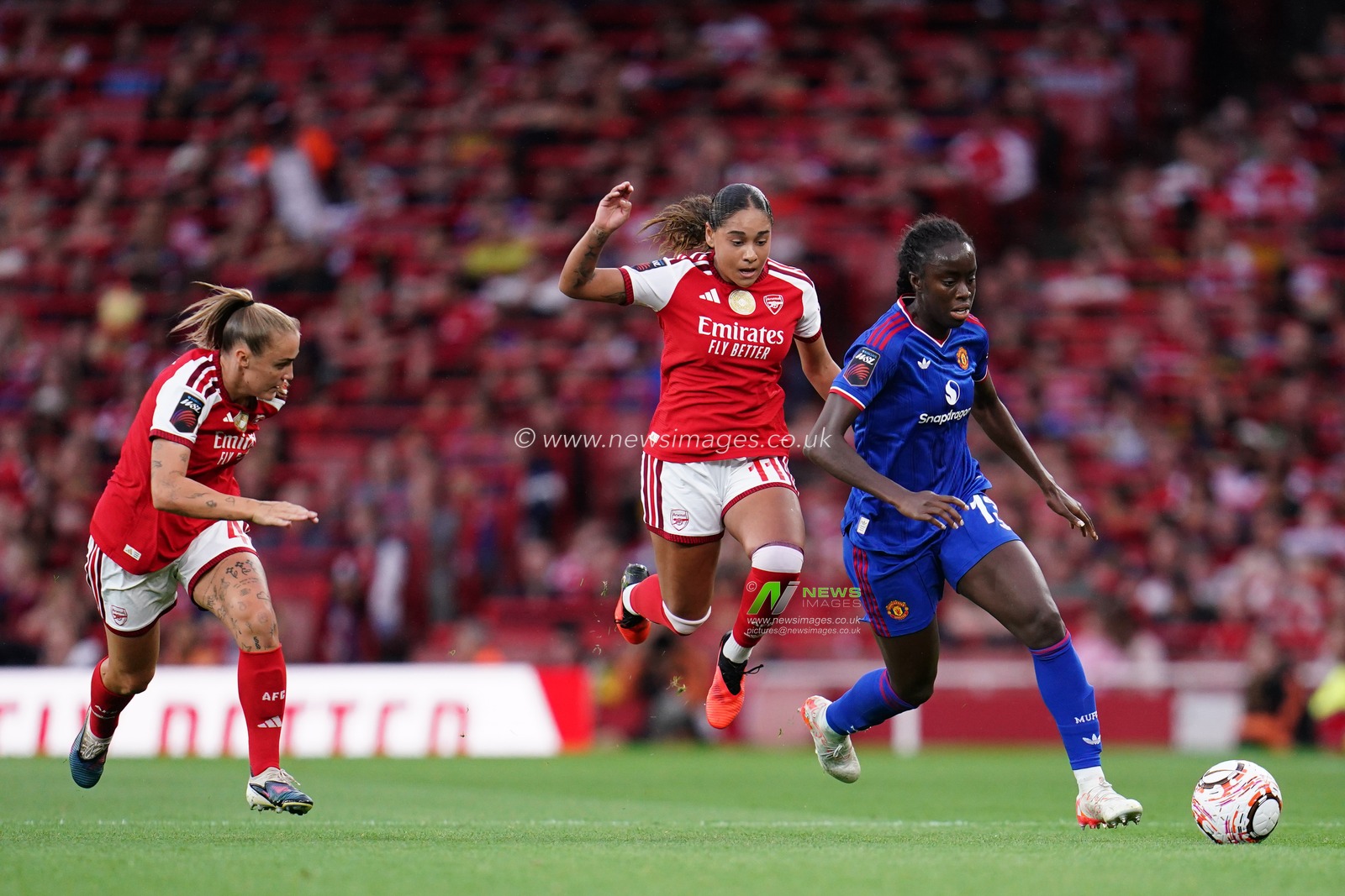 during the Women's Super League match Arsenal vs Manchester United at Emirates, London, United Kingdom on 19 September 2026

(Photo by Harvey Murphy/News Images)