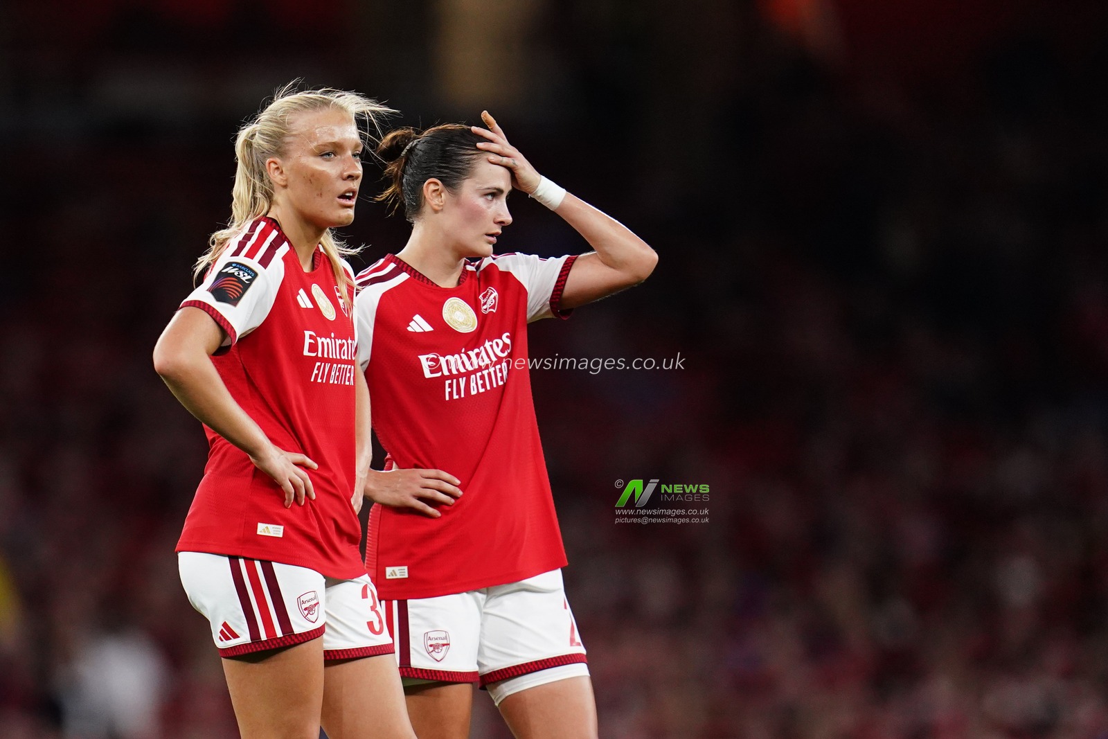 Women's Super League: Arsenal v Manchester United