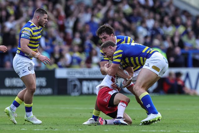 Danny Walker of Warrington Wolves and Liam Byrne of Warrington Wolves in action during the Betfred Super League Play-off Eliminator round match Warrington Wolves vs Hull KR at The Halliwell Jones Stadium, Warrington, United Kingdom on 19 September 2026

(Photo by Mark Cosgrove/News Images)