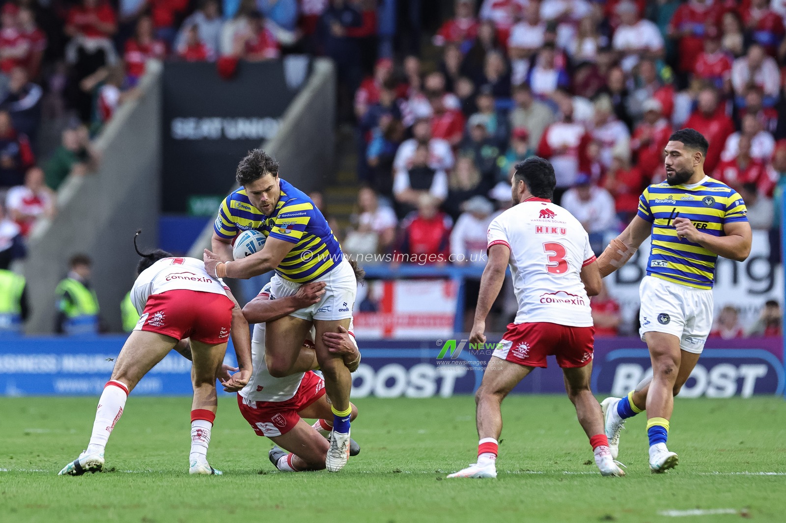 Joe Philbin of Warrington Wolves in action during the Betfred Super League Play-off Eliminator round match Warrington Wolves vs Hull KR at The Halliwell Jones Stadium, Warrington, United Kingdom on 19 September 2026

(Photo by Mark Cosgrove/News Images)