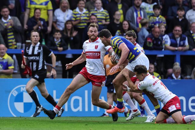 Sam Stone of Warrington Wolves in action during the Betfred Super League Play-off Eliminator round match Warrington Wolves vs Hull KR at The Halliwell Jones Stadium, Warrington, United Kingdom on 19 September 2026

(Photo by Mark Cosgrove/News Images)