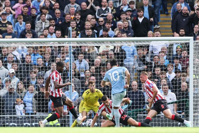 Rayan Cherki of Manchester City scores to make it 2-1 during the Premier League match Manchester City vs Sunderland at Etihad Stadium, Manchester, United Kingdom on 20 September 2026

(Photo by Mark Cosgrove/News Images)