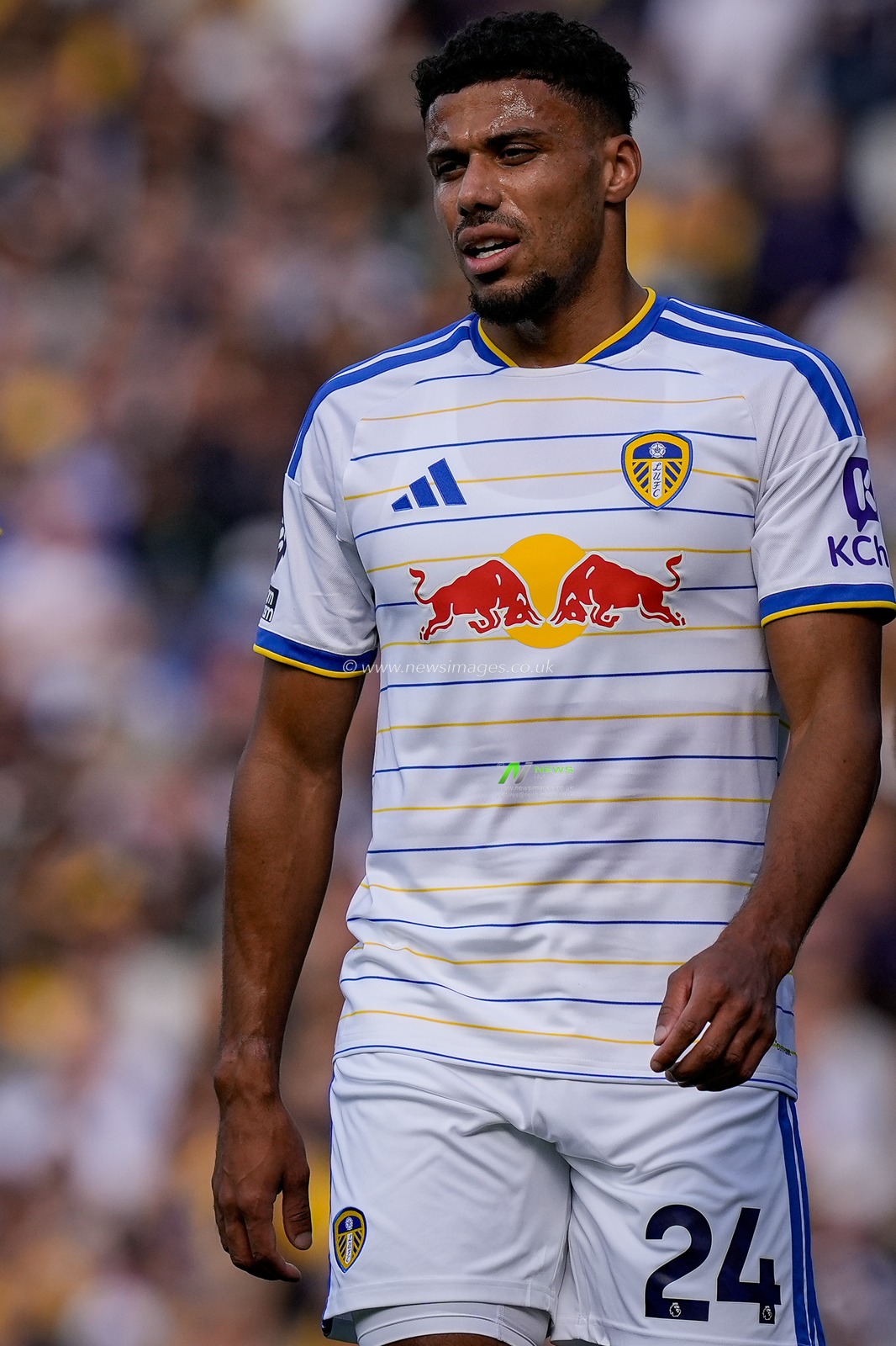 James Justin of Leeds United in action during the Premier League match Leeds United vs Crystal Palace at Elland Road, Leeds, United Kingdom on 20 September 2026

(Photo by Maynard Manyowa/News Images)