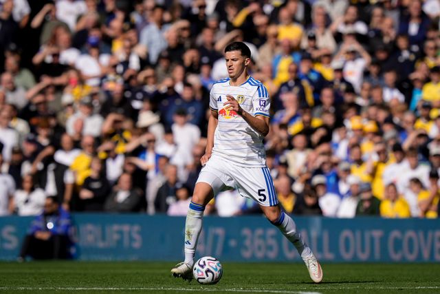 Tarik Muharemovic of Leeds United passes the ball  during the Premier League match Leeds United vs Crystal Palace at Elland Road, Leeds, United Kingdom on 20 September 2026

(Photo by Maynard Manyowa/News Images)