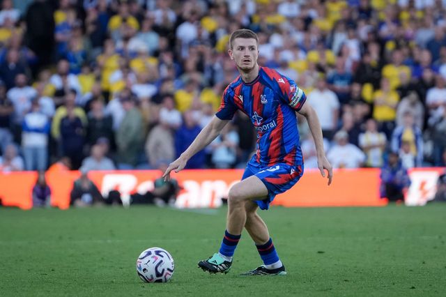 Adam Wharton of Crystal Palace controls the ball  during the Premier League match Leeds United vs Crystal Palace at Elland Road, Leeds, United Kingdom on 20 September 2026

(Photo by Maynard Manyowa/News Images)