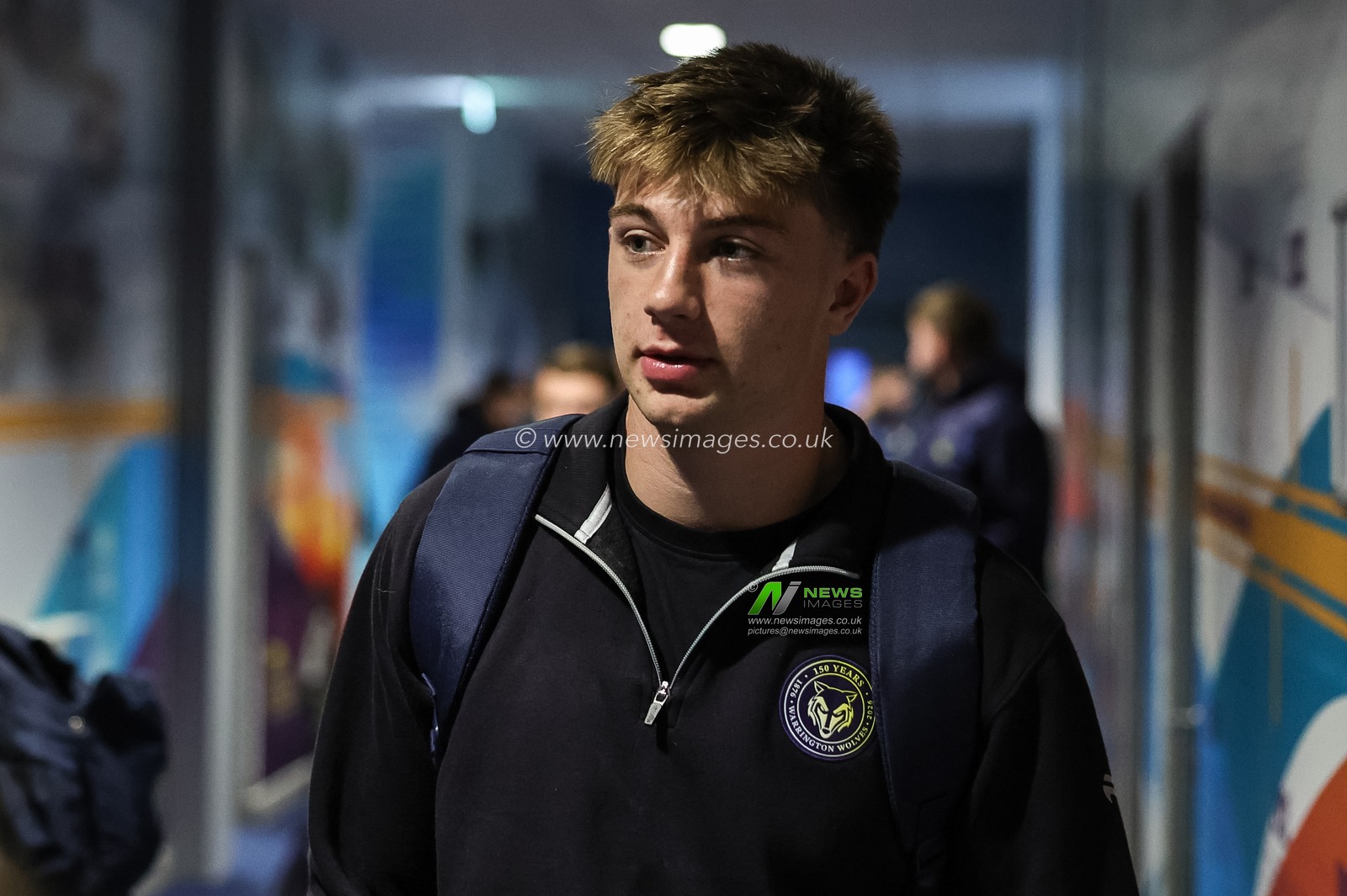 Ewan Irwin of Warrington Wolves arrives during the Betfred Super League Play-off Semi-Final match Leeds Rhinos vs Warrington Wolves at AMT Headingley Stadium, Leeds, United Kingdom on 25 September 2026

(Photo by Mark Cosgrove/News Images)