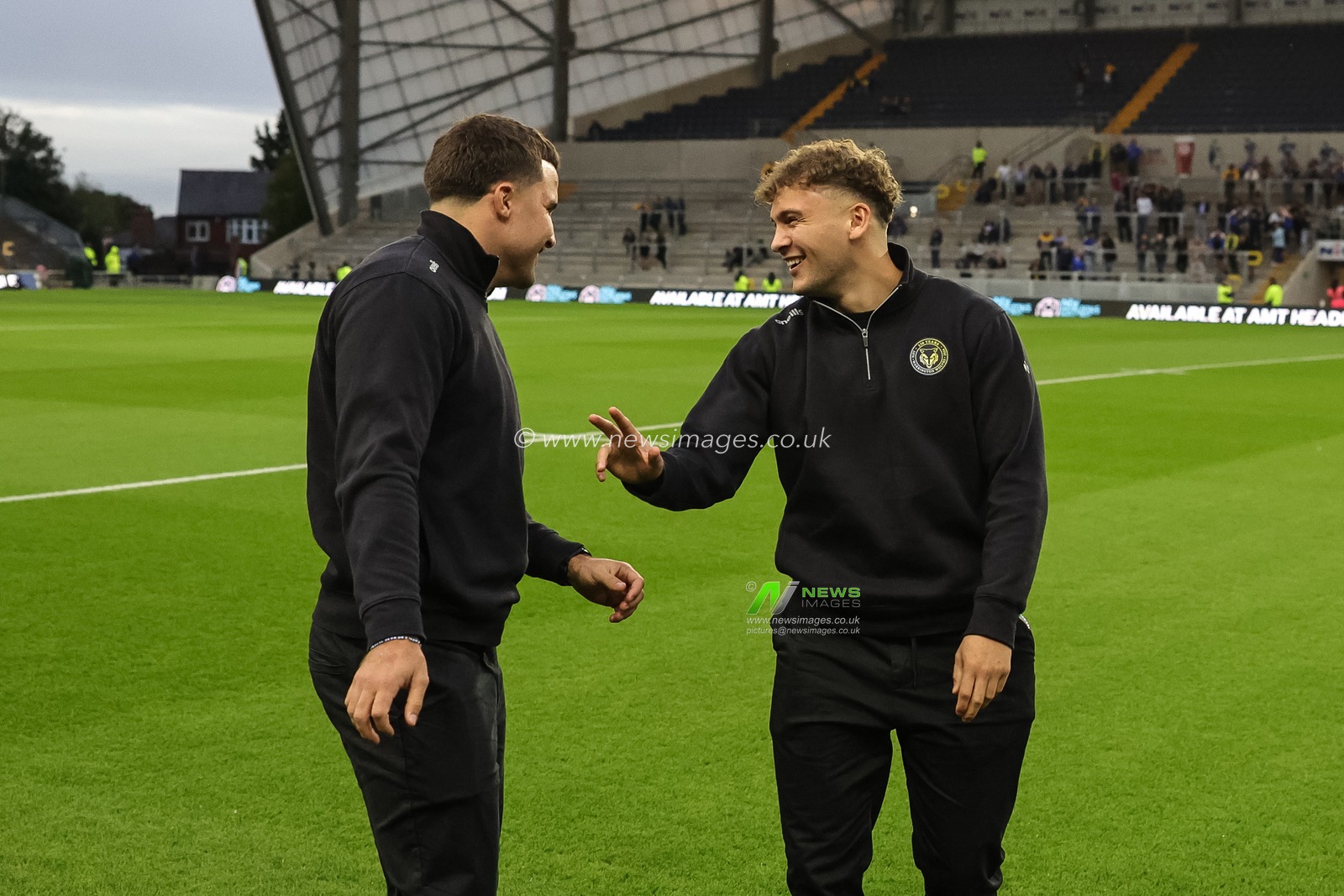 Josh Smith of Warrington Wolves and Cai Taylor-Wray of Warrington Wolves arrive during the Betfred Super League Play-off Semi-Final match Leeds Rhinos vs Warrington Wolves at AMT Headingley Stadium, Leeds, United Kingdom on 25 September 2026

(Photo by Mark Cosgrove/News Images)
