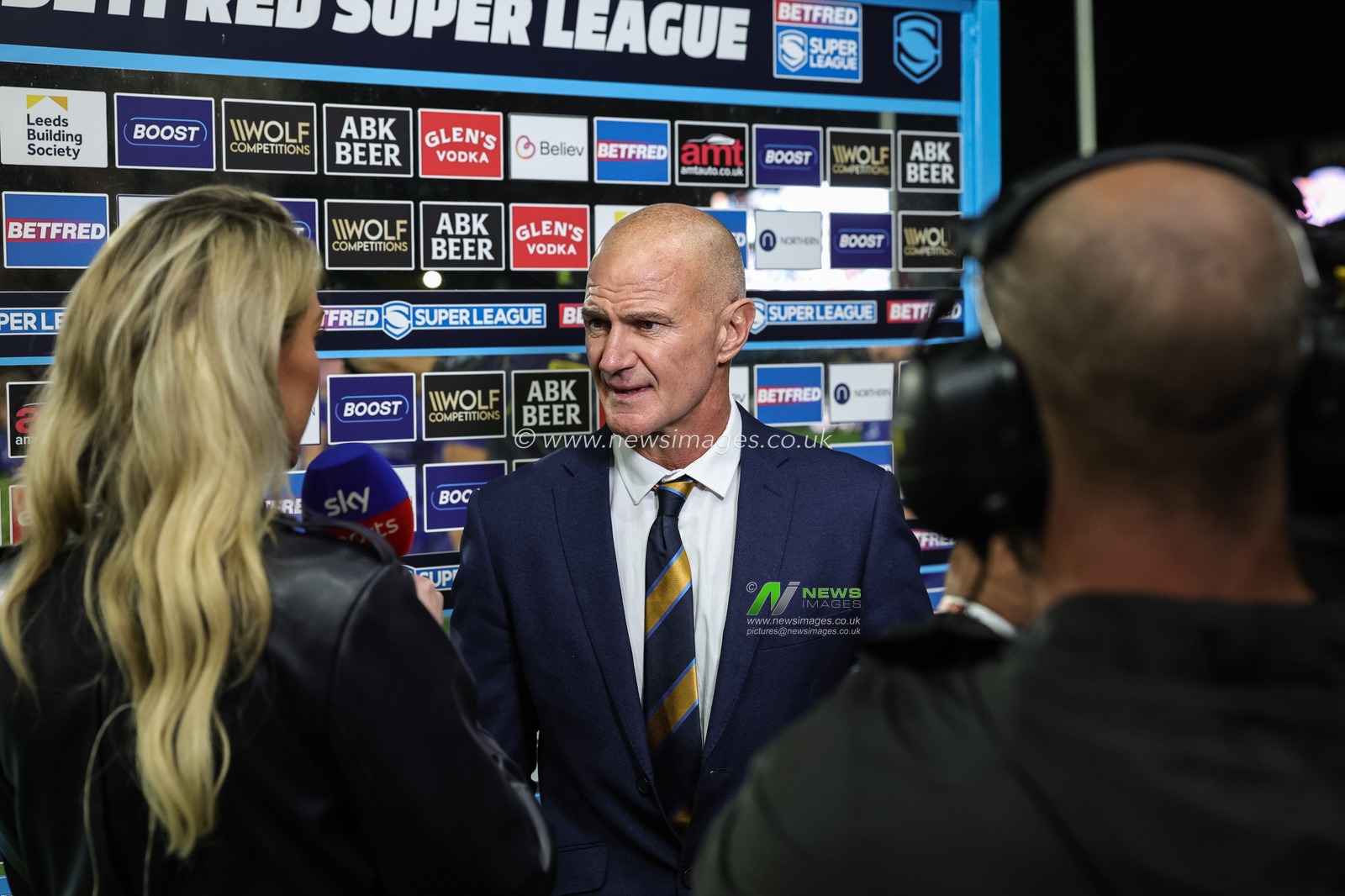 Brad Arthur manager of Leeds Rhinos during the Betfred Super League Play-off Semi-Final match Leeds Rhinos vs Warrington Wolves at AMT Headingley Stadium, Leeds, United Kingdom on 25 September 2026

(Photo by Mark Cosgrove/News Images)
