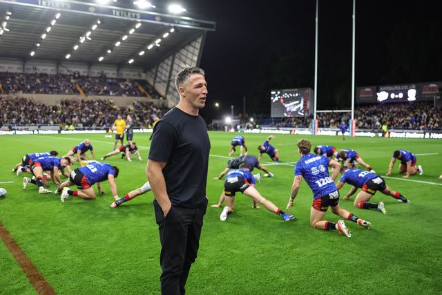 Sam Burgess manager of Warrington Wolves in the pre-game warm up during the Betfred Super League Play-off Semi-Final match Leeds Rhinos vs Warrington Wolves at AMT Headingley Stadium, Leeds, United Kingdom on 25 September 2026

(Photo by Mark Cosgrove/News Images)