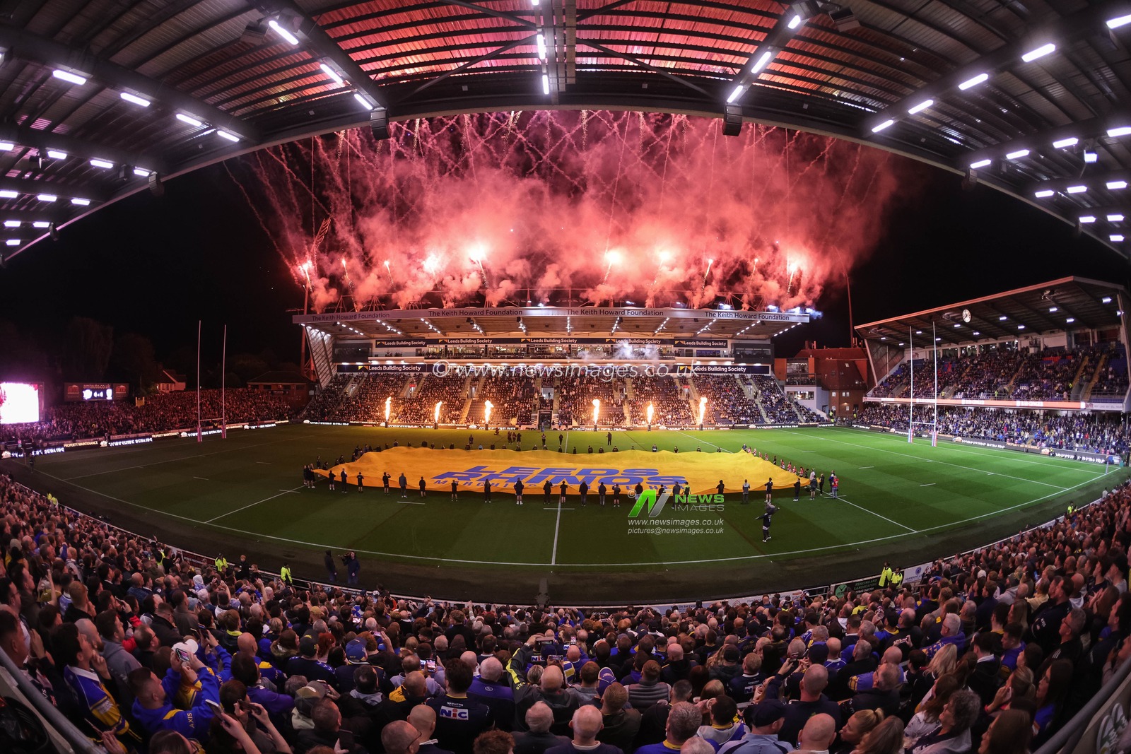 Fireworks blow the roof off as players make their way out during the Betfred Super League Play-off Semi-Final match Leeds Rhinos vs Warrington Wolves at AMT Headingley Stadium, Leeds, United Kingdom on 25 September 2026

(Photo by Mark Cosgrove/News Images)