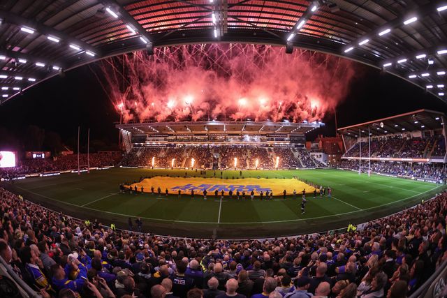 Fireworks blow the roof off as players make their way out during the Betfred Super League Play-off Semi-Final match Leeds Rhinos vs Warrington Wolves at AMT Headingley Stadium, Leeds, United Kingdom on 25 September 2026

(Photo by Mark Cosgrove/News Images)