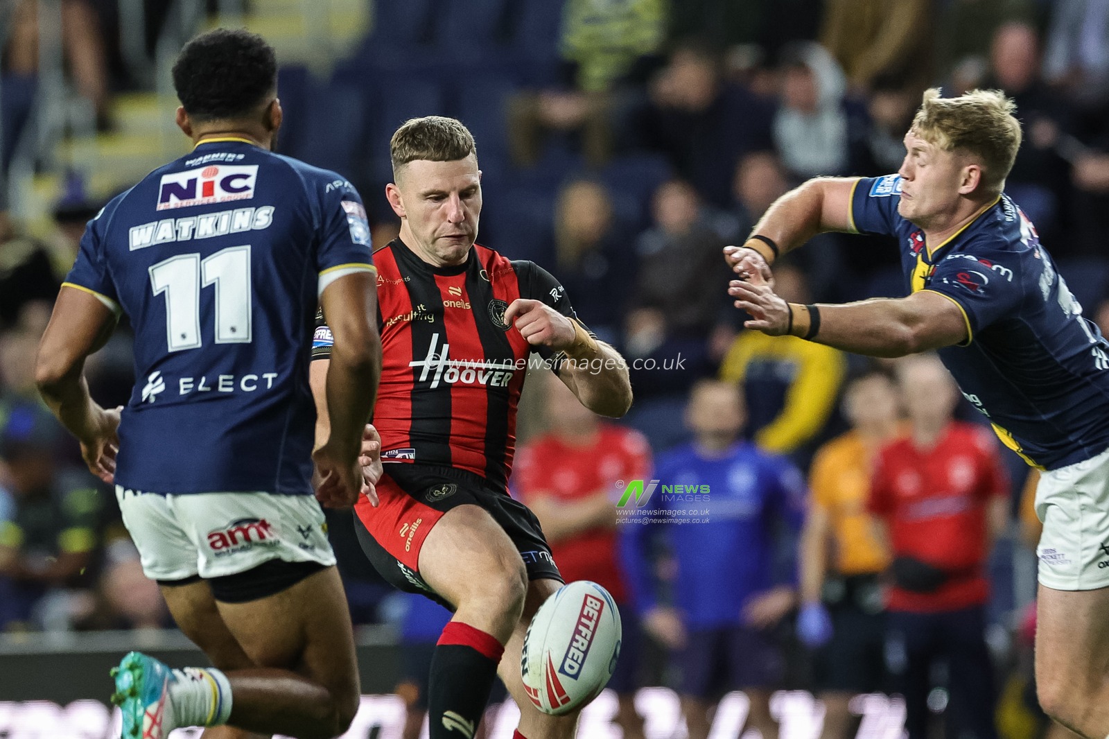 Betfred Super League Play-off Semi-Final Leeds Rhinos v Warrington Wolves