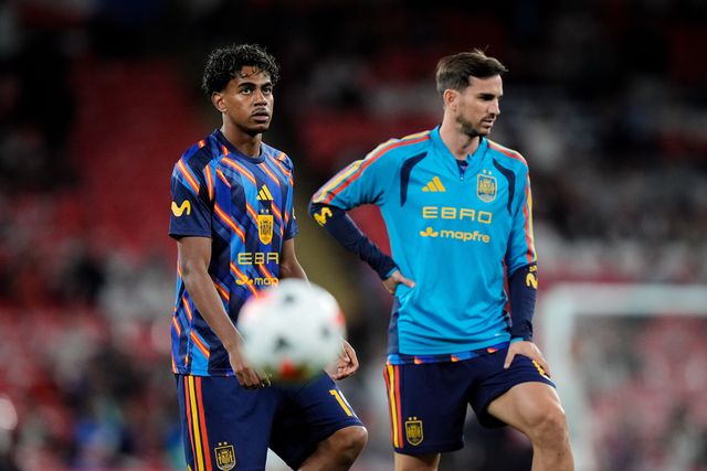 Lamine Yamal of Spain and Fabián Ruiz of Spain in the pregame warmup session  during the UEFA Nations League match England vs Spain at Wembley Stadium, London, United Kingdom on 26 September 2026

(Photo by Maynard Manyowa/News Images)