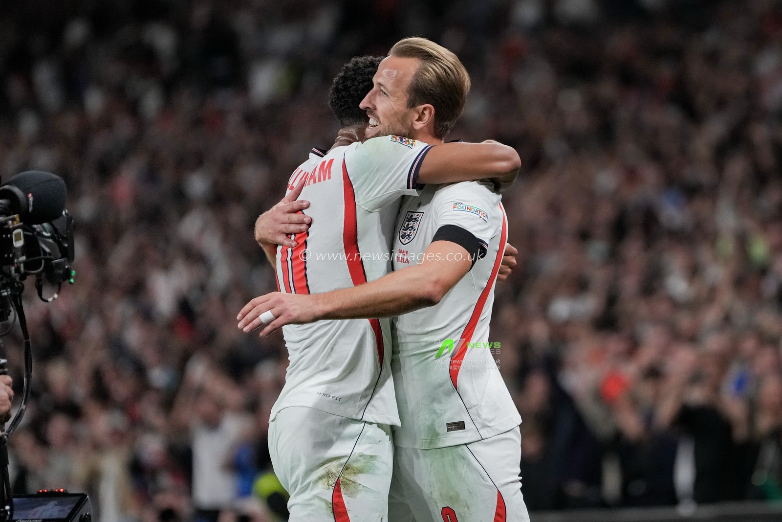 Harry Kane of England celebrates his goal to make it  2-1 during the UEFA Nations League match England vs Spain at Wembley Stadium, London, United Kingdom on 26 September 2026

(Photo by Maynard Manyowa/News Images)