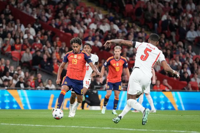 Lamine Yamal of Spain shoots on goal  during the UEFA Nations League match England vs Spain at Wembley Stadium, London, United Kingdom on 26 September 2026

(Photo by Maynard Manyowa/News Images)