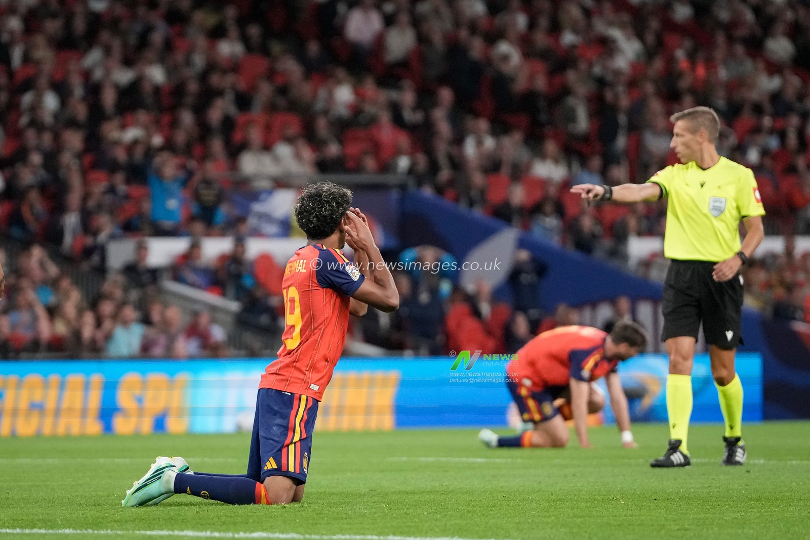 Lamine Yamal of Spain reacts after a missed chance on goal  during the UEFA Nations League match England vs Spain at Wembley Stadium, London, United Kingdom on 26 September 2026

(Photo by Maynard Manyowa/News Images)