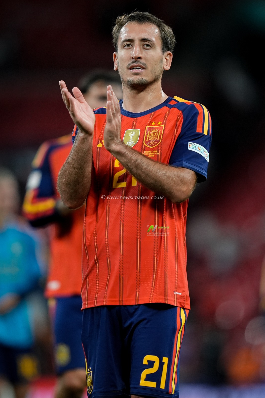 Mikel Oyarzabal of Spain applauds the fans after the final whistle  during the UEFA Nations League match England vs Spain at Wembley Stadium, London, United Kingdom on 26 September 2026

(Photo by Maynard Manyowa/News Images)
