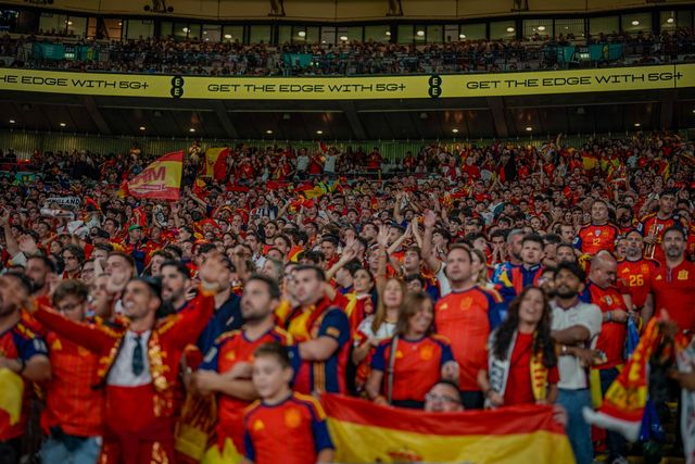 Spanish fans celebrate Mikel Oyarzabal of Spain scoring to make it 2-3 during the UEFA Nations League match England vs Spain at Wembley Stadium, London, United Kingdom on 26 September 2026

(Photo by Maynard Manyowa/News Images)