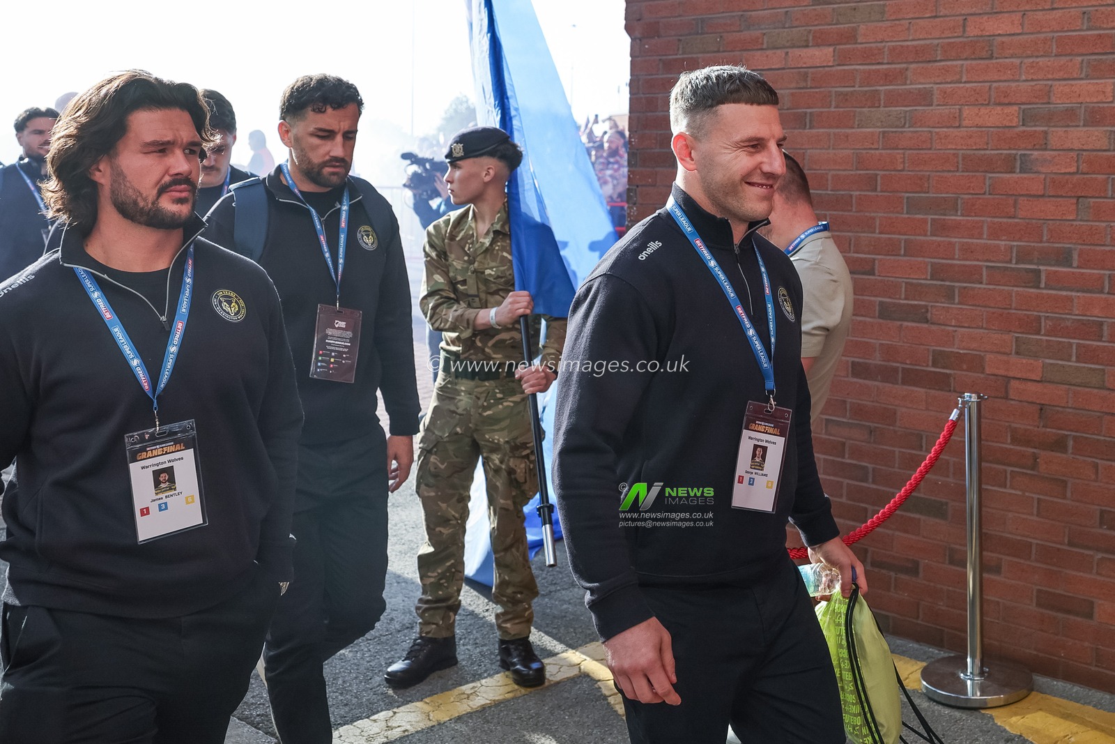 George Williams of Warrington Wolves arrives during the Betfred Super League Grand Final match Warrington Wolves vs Wakefield Trinity at Old Trafford, Manchester, United Kingdom on 03 October 2026

(Photo by Mark Cosgrove/News Images)