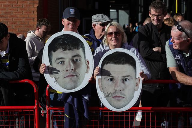 Warrington fans wait for the team coach to arrive during the Betfred Super League Grand Final match Warrington Wolves vs Wakefield Trinity at Old Trafford, Manchester, United Kingdom on 03 October 2026

(Photo by Mark Cosgrove/News Images)